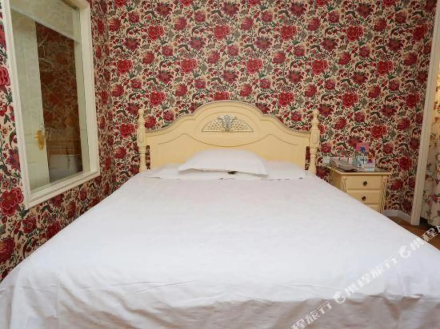 Changchun Prague Hotel (Five Rings Stadium Jida Second Hospital)