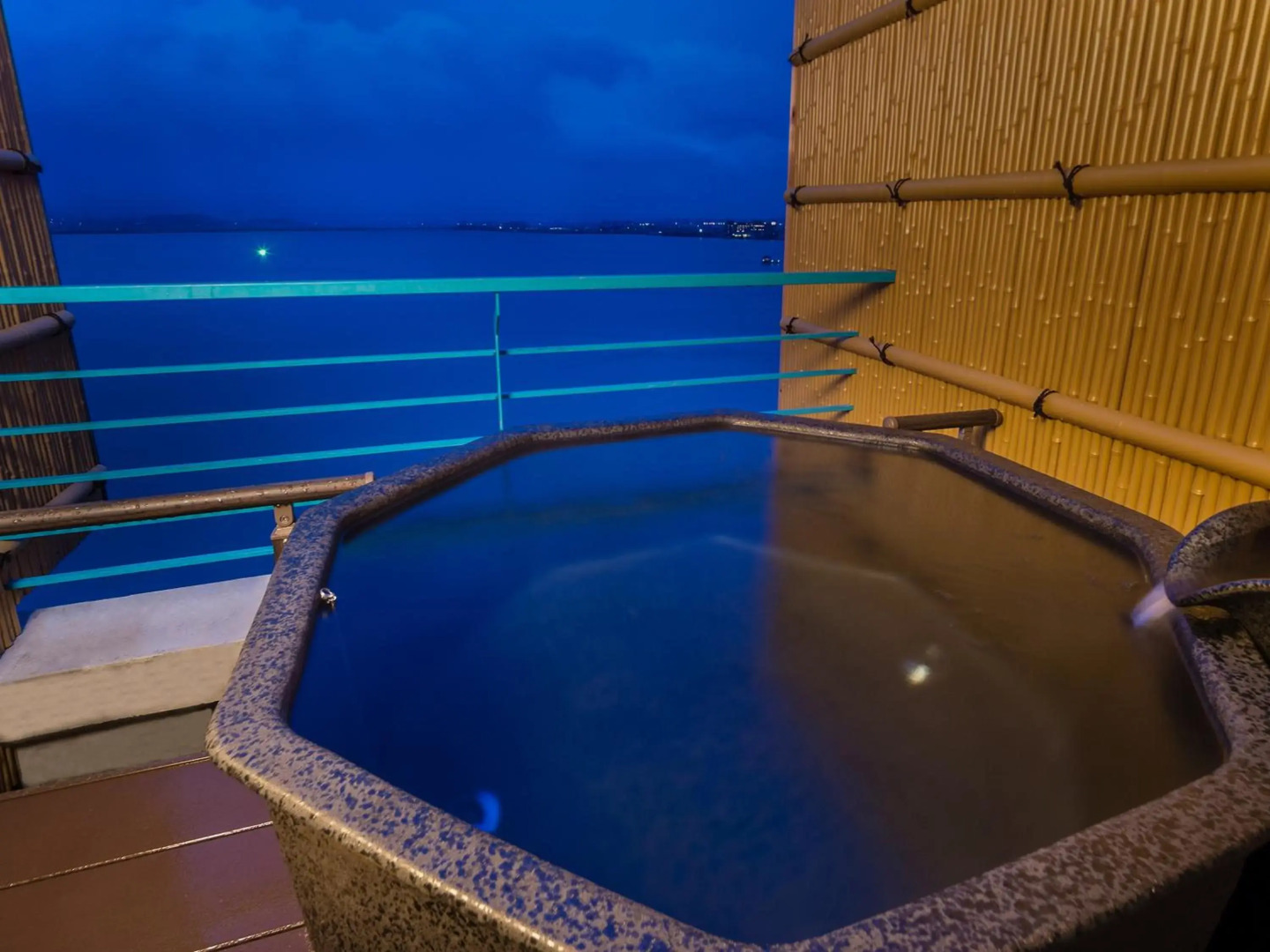 APA Hotel & Resort Kaga Katayamazu Onsen Kasuikyo