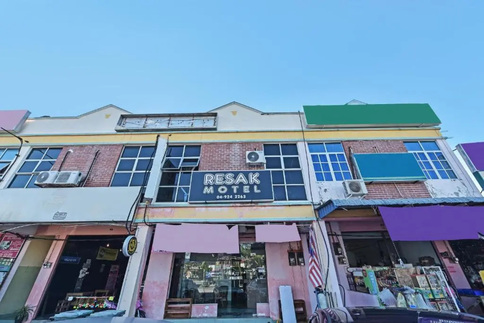 OYO 90736 Lh Resak Motel