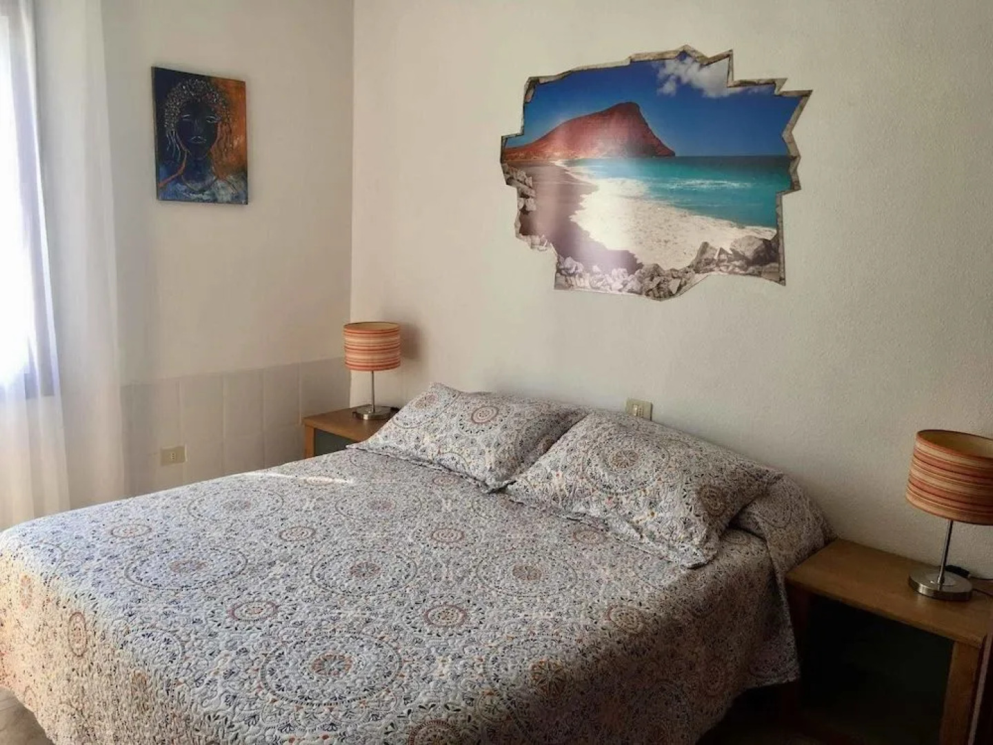 La Casa del Sol, Abades