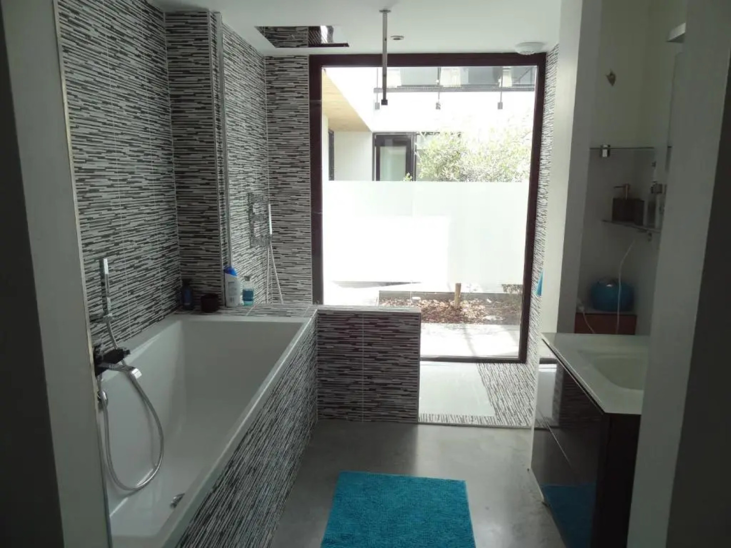 Rouen centre avec Sauna + Hotspot 4G