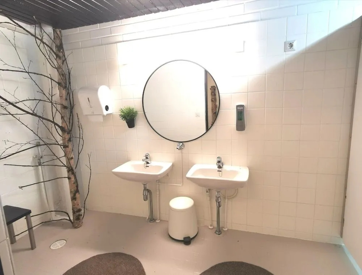 Goiglo Hotel & Hostel