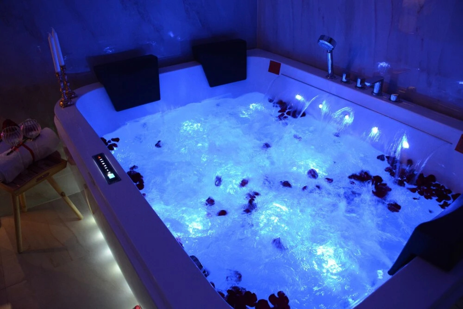 Al-Ewan Hotel Apartments