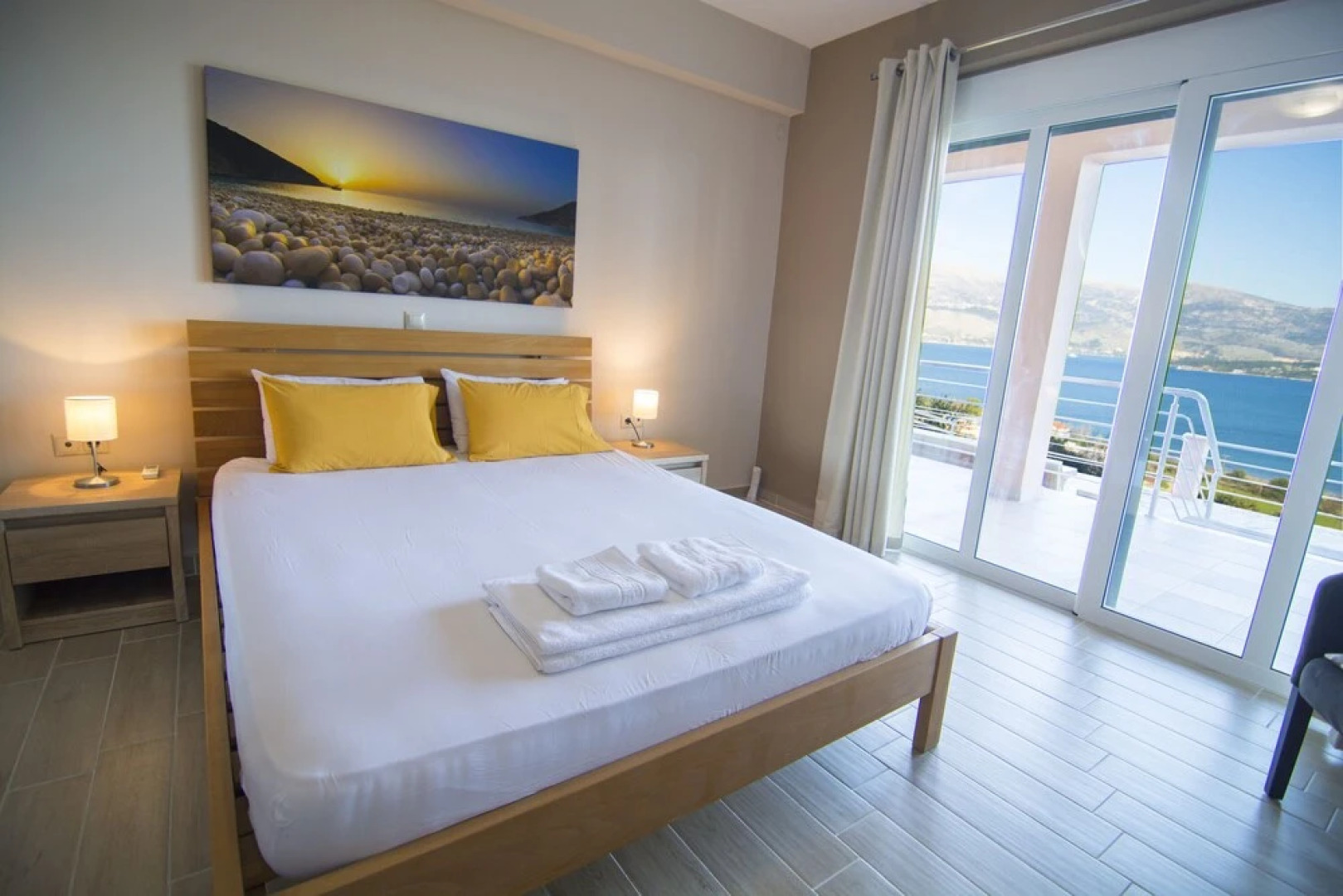 Loggos view apartments