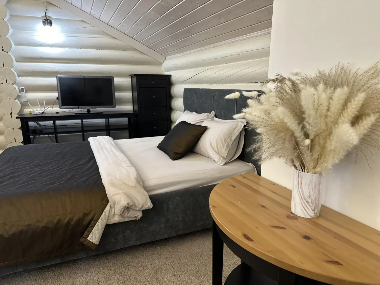 Дом с баней и теплым бассейном ECOLIFE&STYLE (ЭКОЛАЙФЭНДСТАЙЛ)