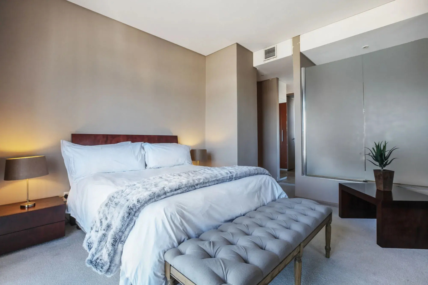 Point Waterfront Apartments