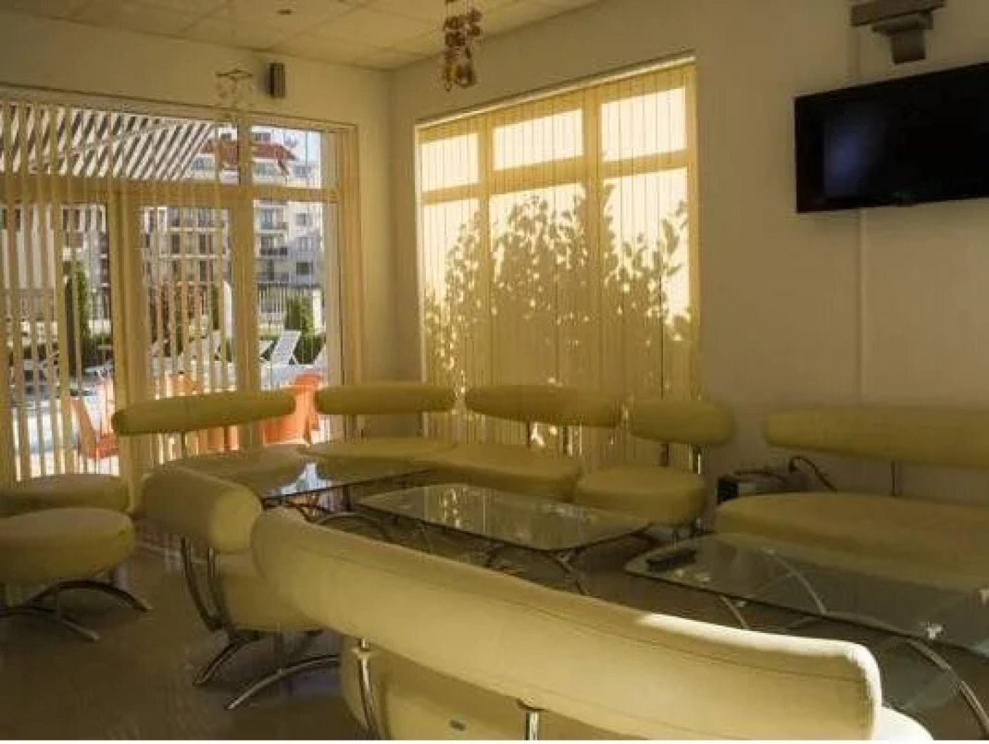 Sunny House Apart Hotel