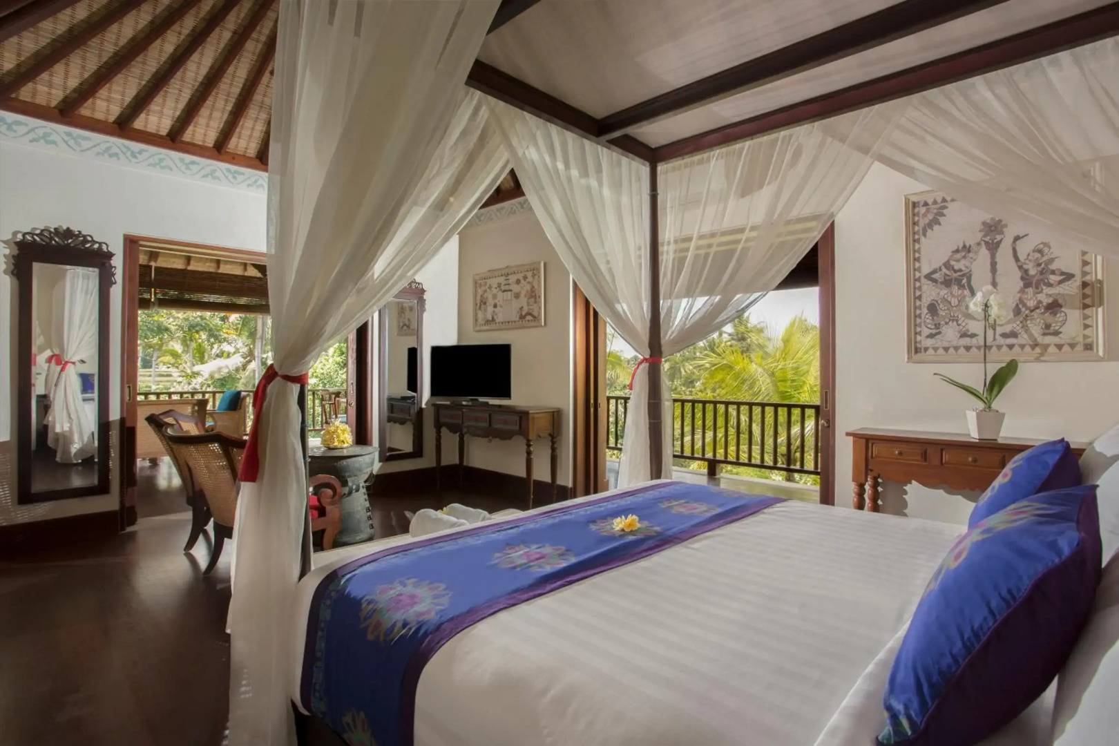 Отель Dwaraka The Royal Villas