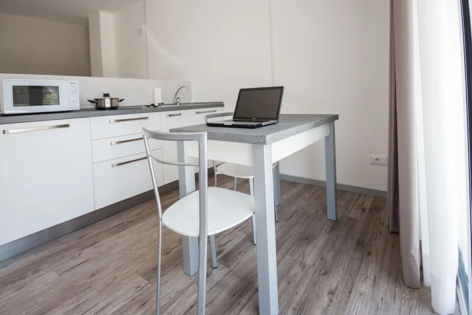 HOMIQUO - Royal Suite Como Lake