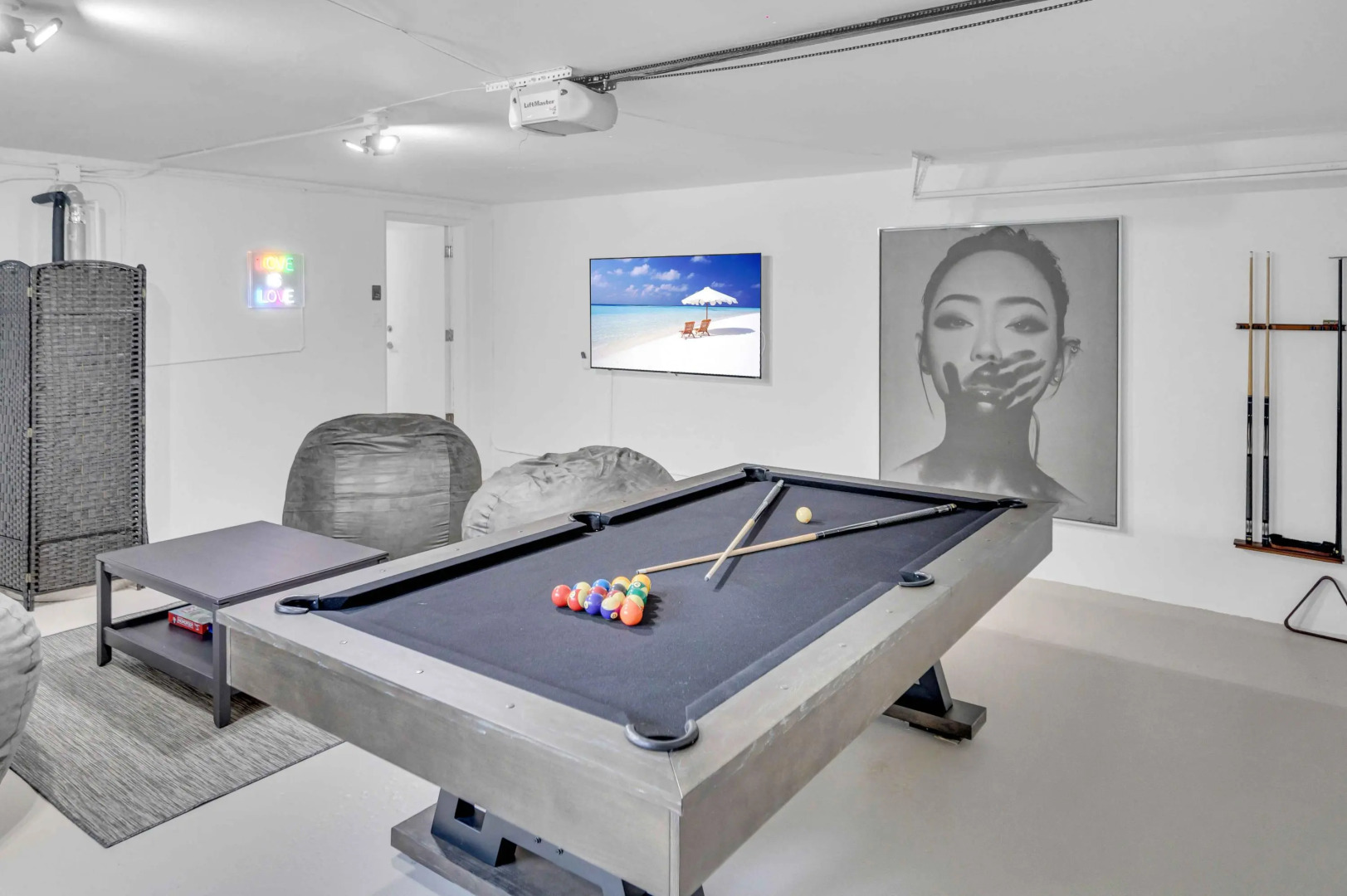 Modern Coastal Style | Walk To Beach | Heated Pool | Tranquility | Ocean Mist Key | RESlDENCES