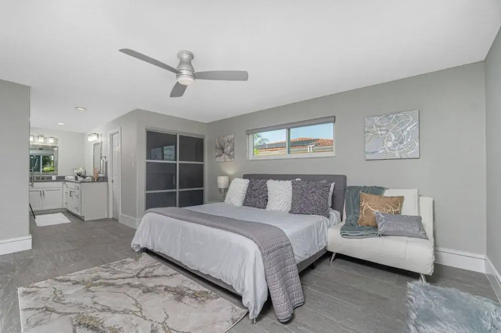 Tranquility - Waterfront Villa With Pool Dock