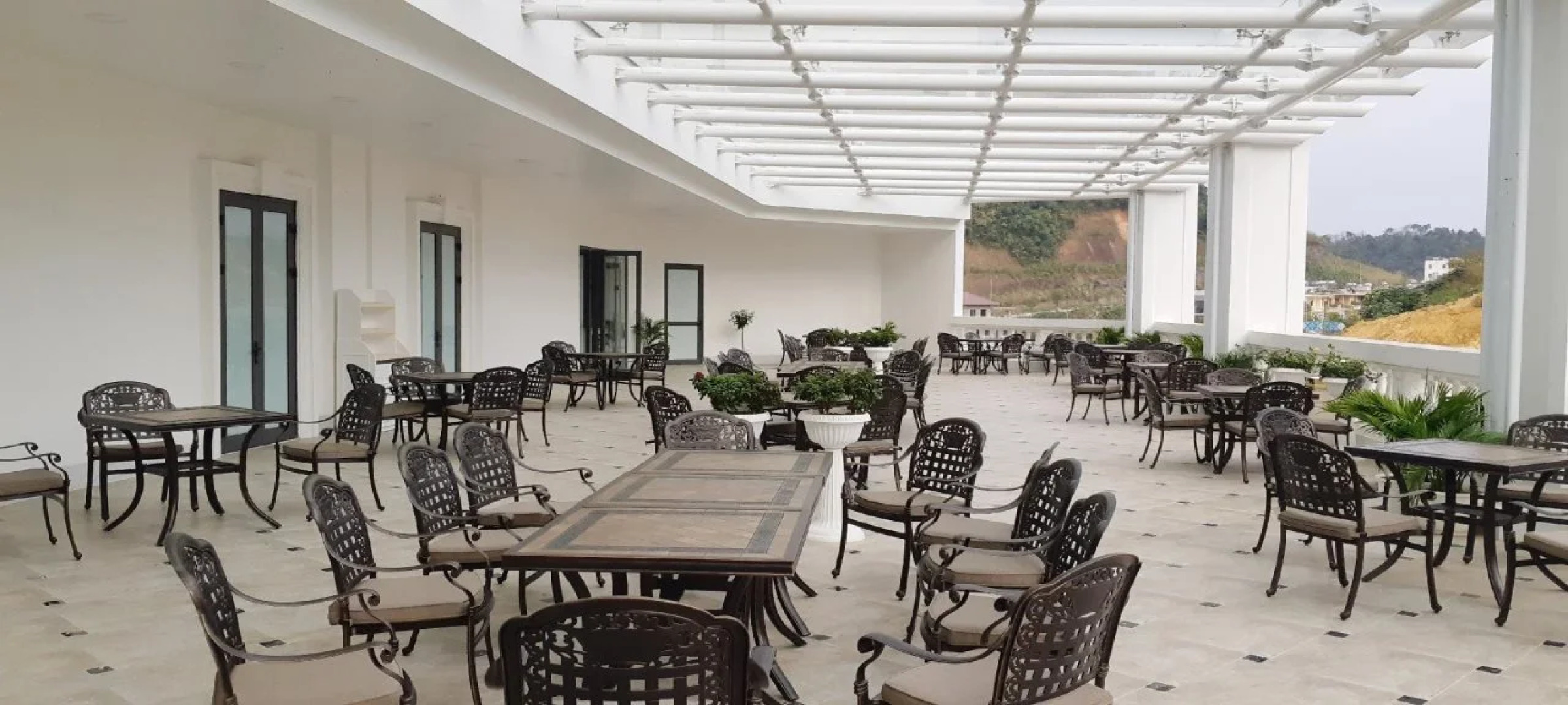 Duc Huy Grand Hotel & Spa