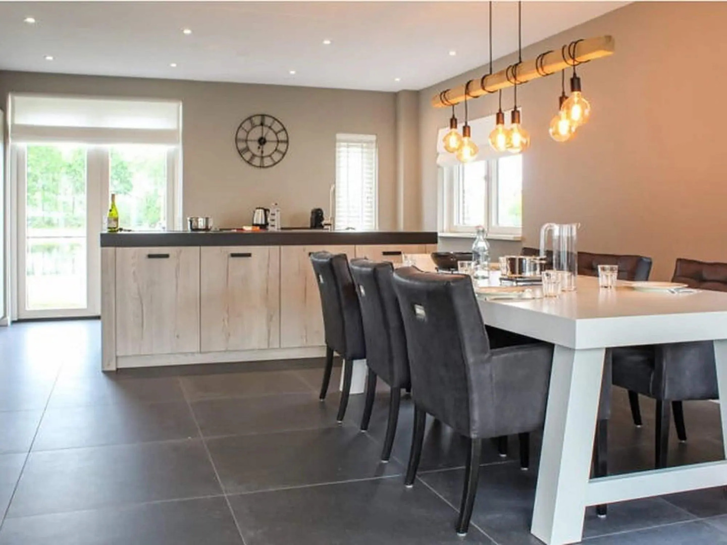 Atmospheric Villa With Nice Garden, in a Holiday Park at the Water in Friesland