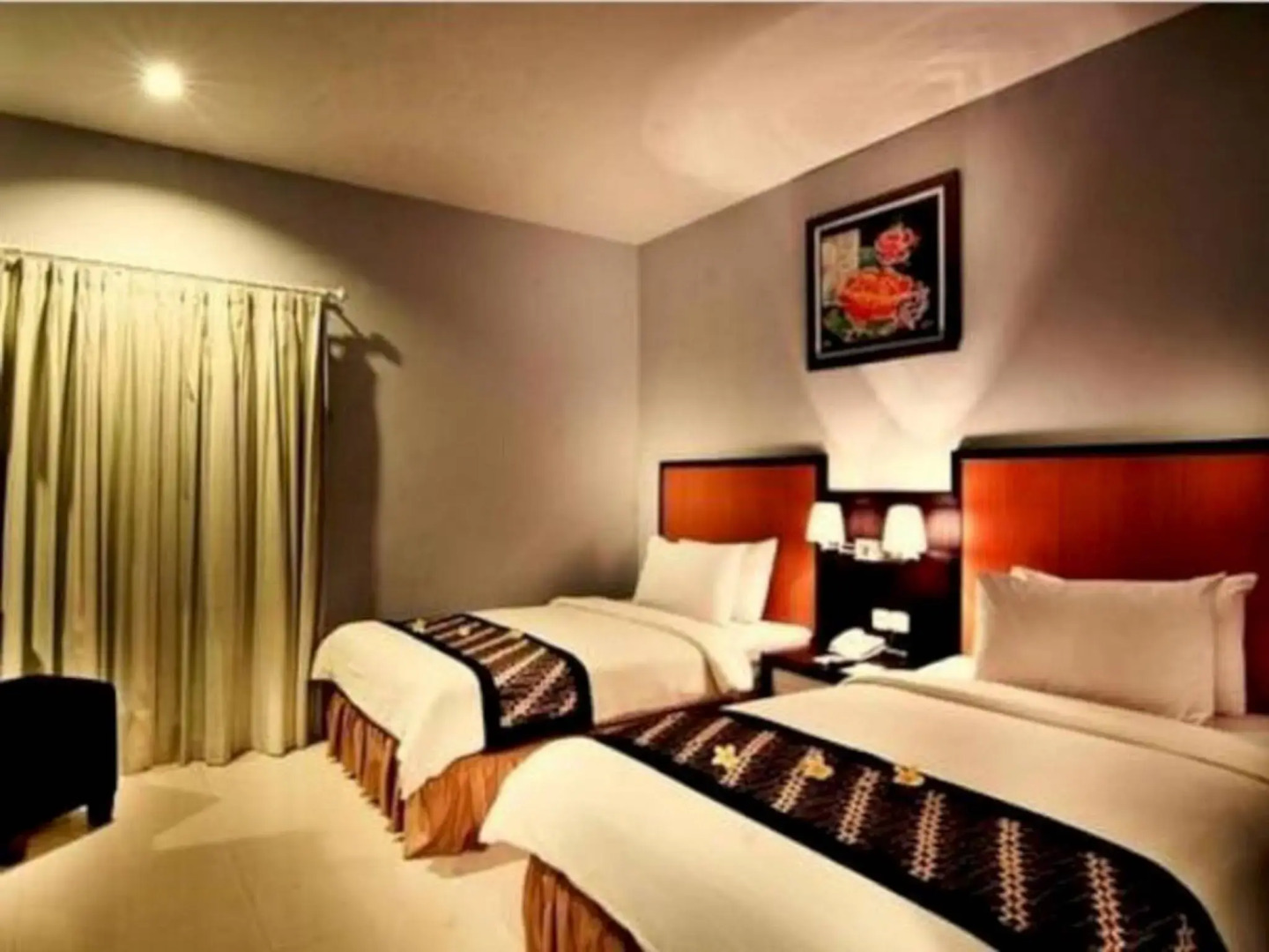 Parkside Mandarin Hotel Pekalongan