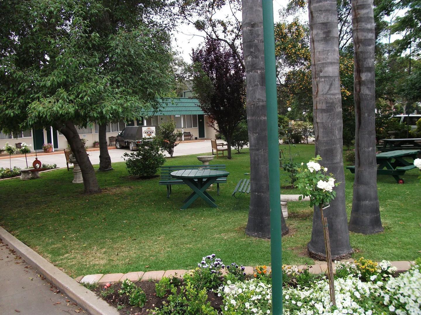 City Park Motel & Apartments