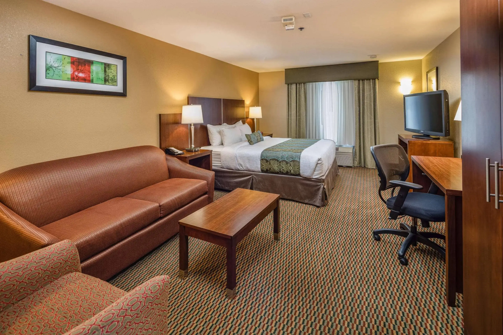 Best Western Airport Inn & Suites