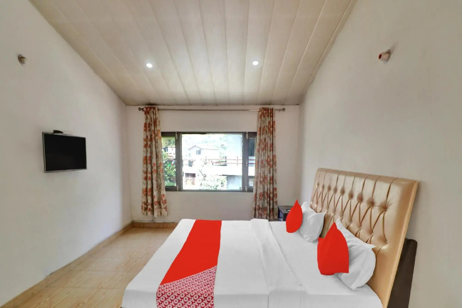 OYO 82102 Rudhra River Huts