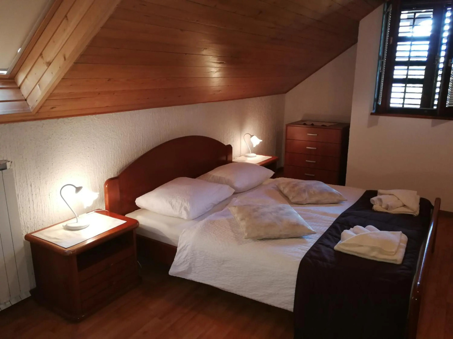 Apartments & Rooms Florjana