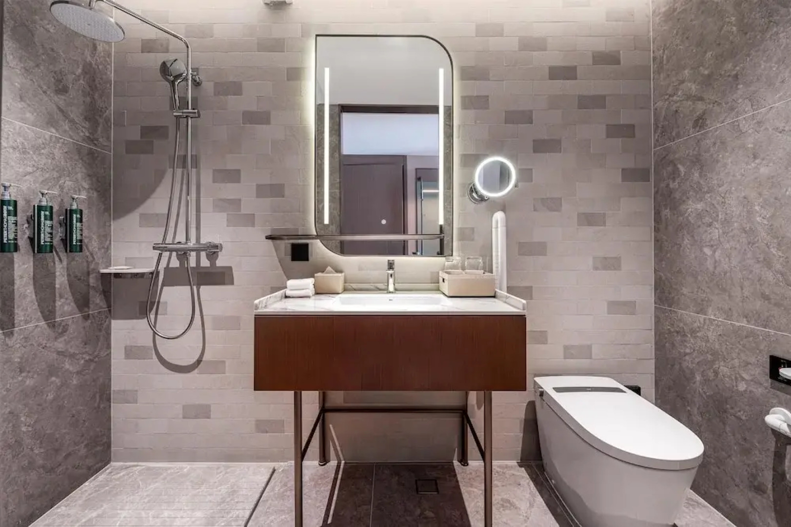 Hilton Garden Inn Xinyang East Railway Station