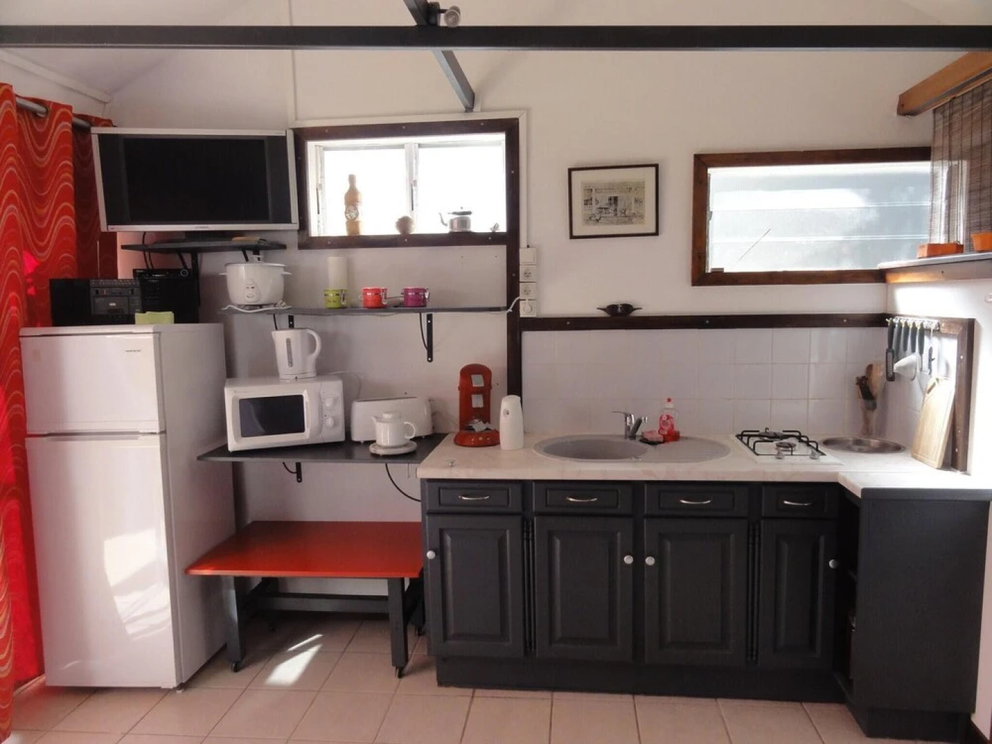 Studio in Piton Saint-leu, With Wonderful sea View, Pool Access, Enclo