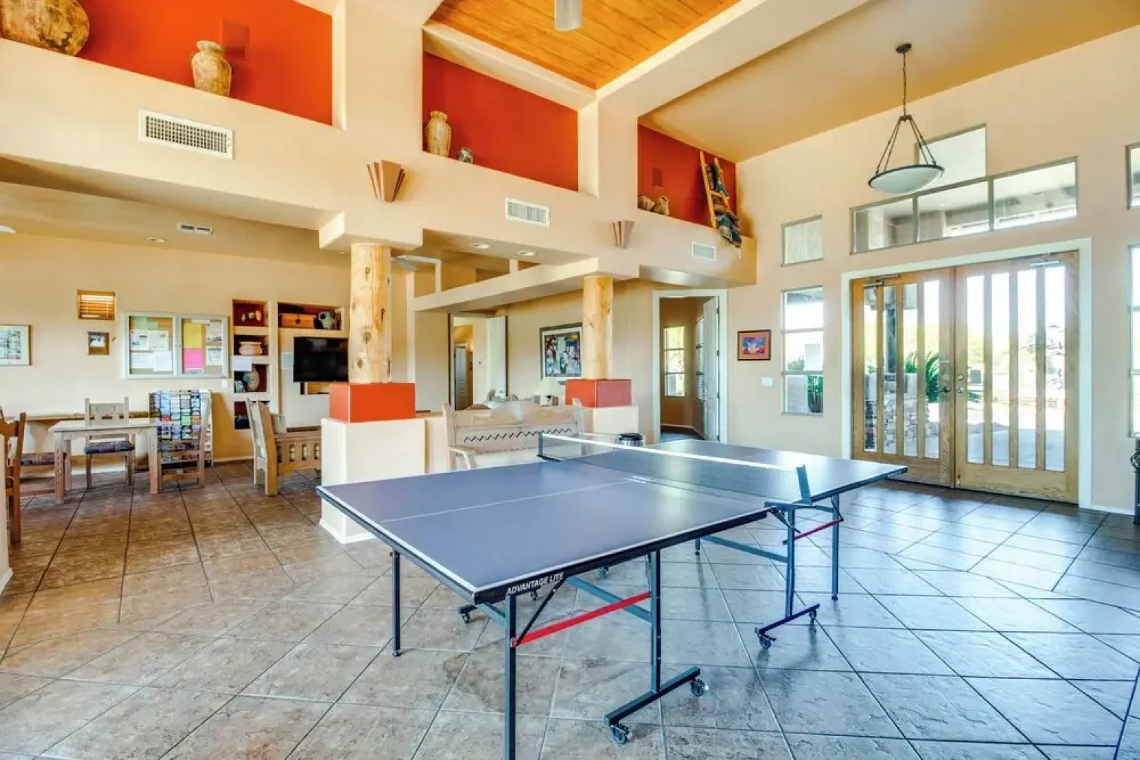 Oro Valley Condo w/ Community Pool: Near Hiking!