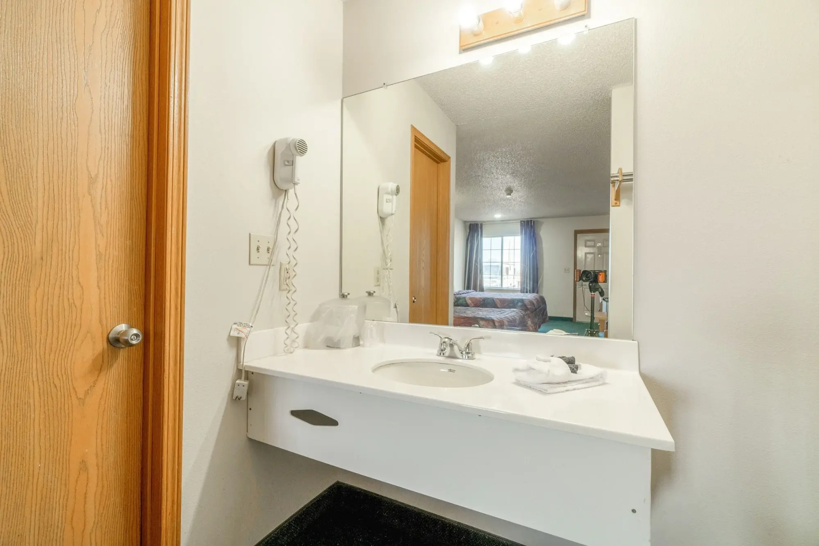 Hometown Inn By Oyo Texhoma, Ok