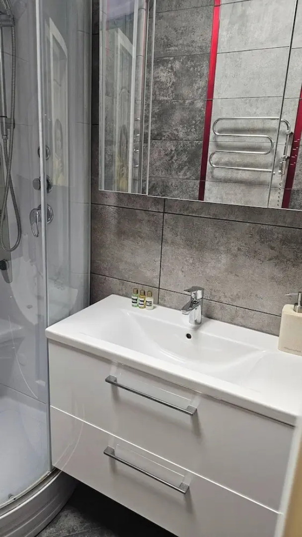 Smakhouse Studio Description