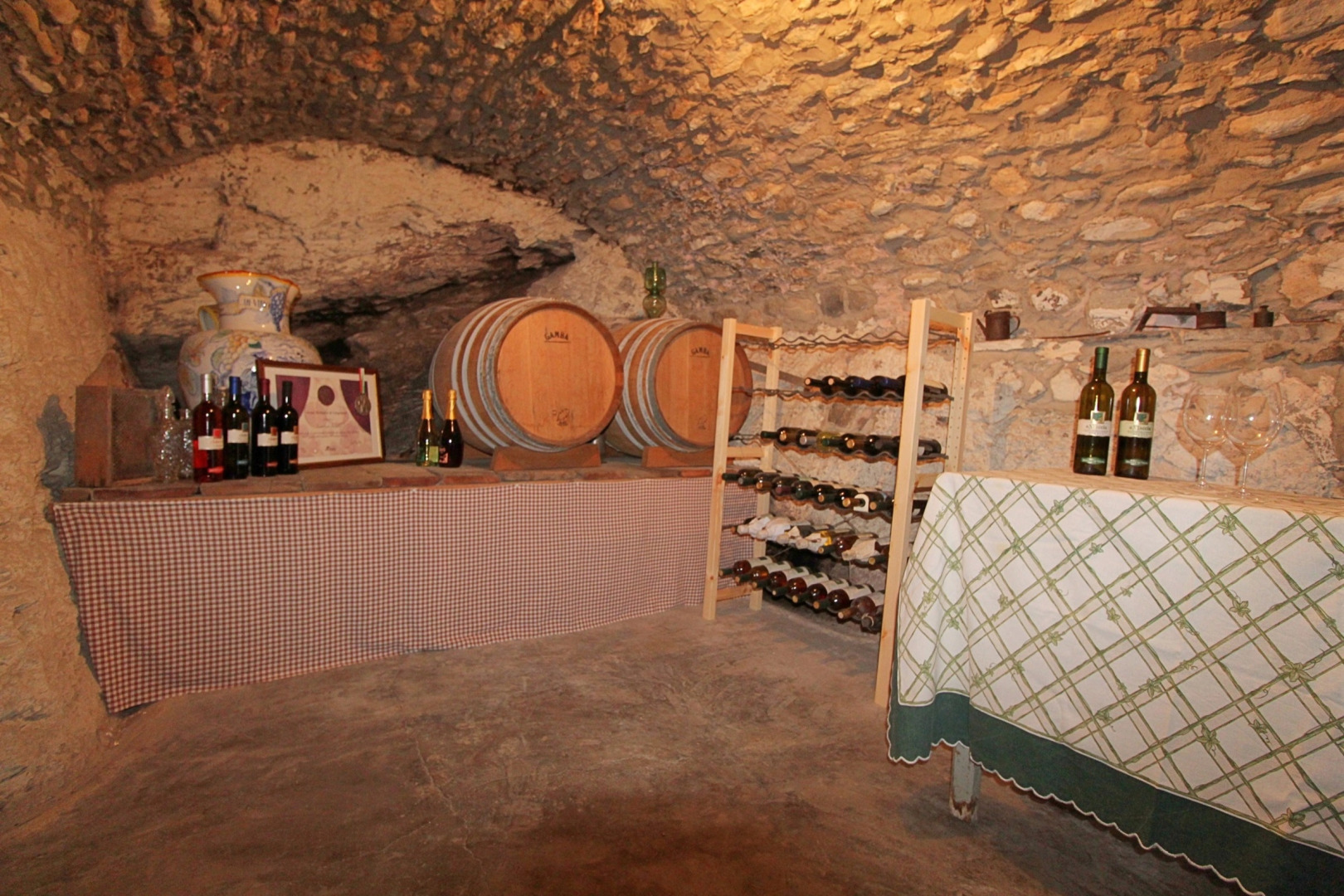 Glicine among vineyard