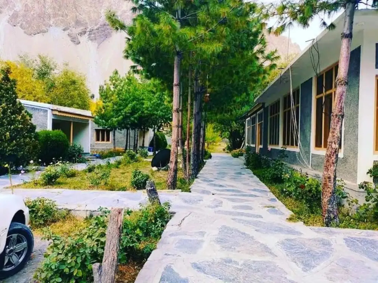 Passu Tourist Lodge
