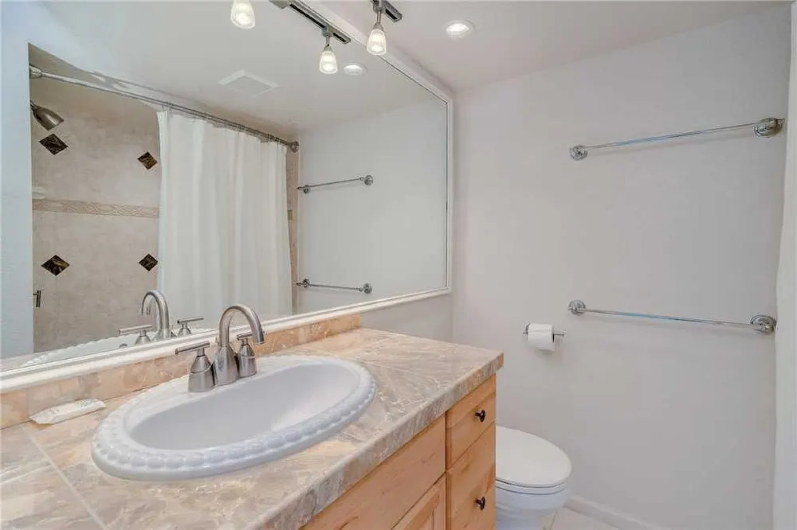 Harbor Light Towers 803 - Two Bedroom Condo