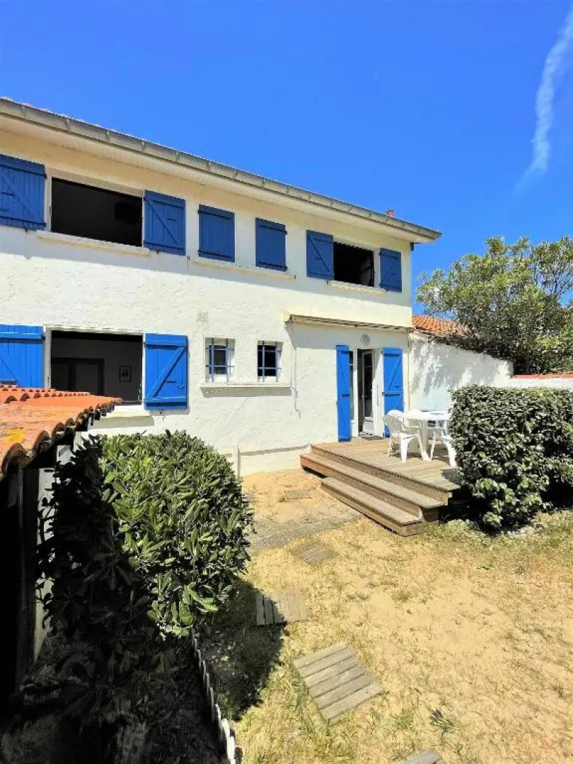 Réf 277 Seignosse LES BOURDAINES , à proximité immédiate de la plage, Villa patio classée 2 étoiles , 8 personnes