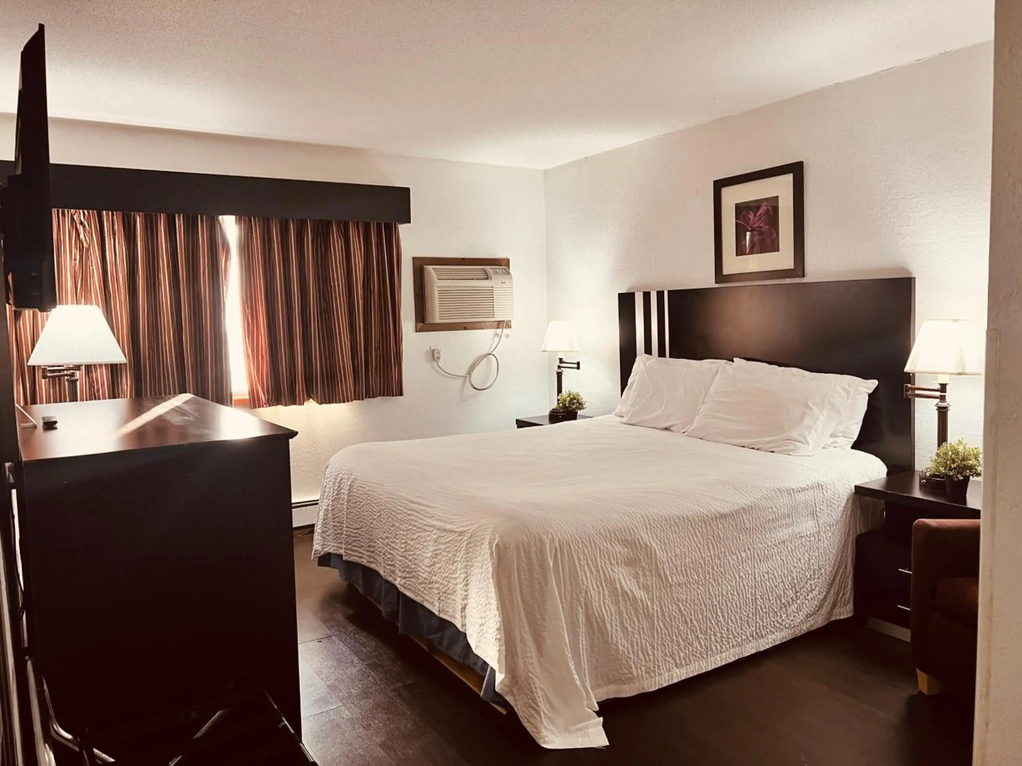 Travelodge by Wyndham Valleyfair Shakopee