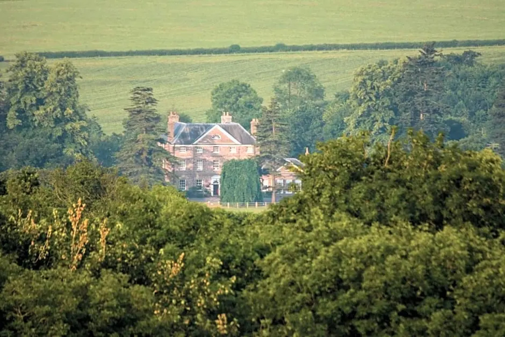 Peterstone Court Country House Restaurant & Spa