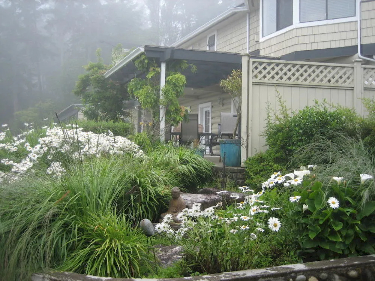 The Lodge at Weir's Beach