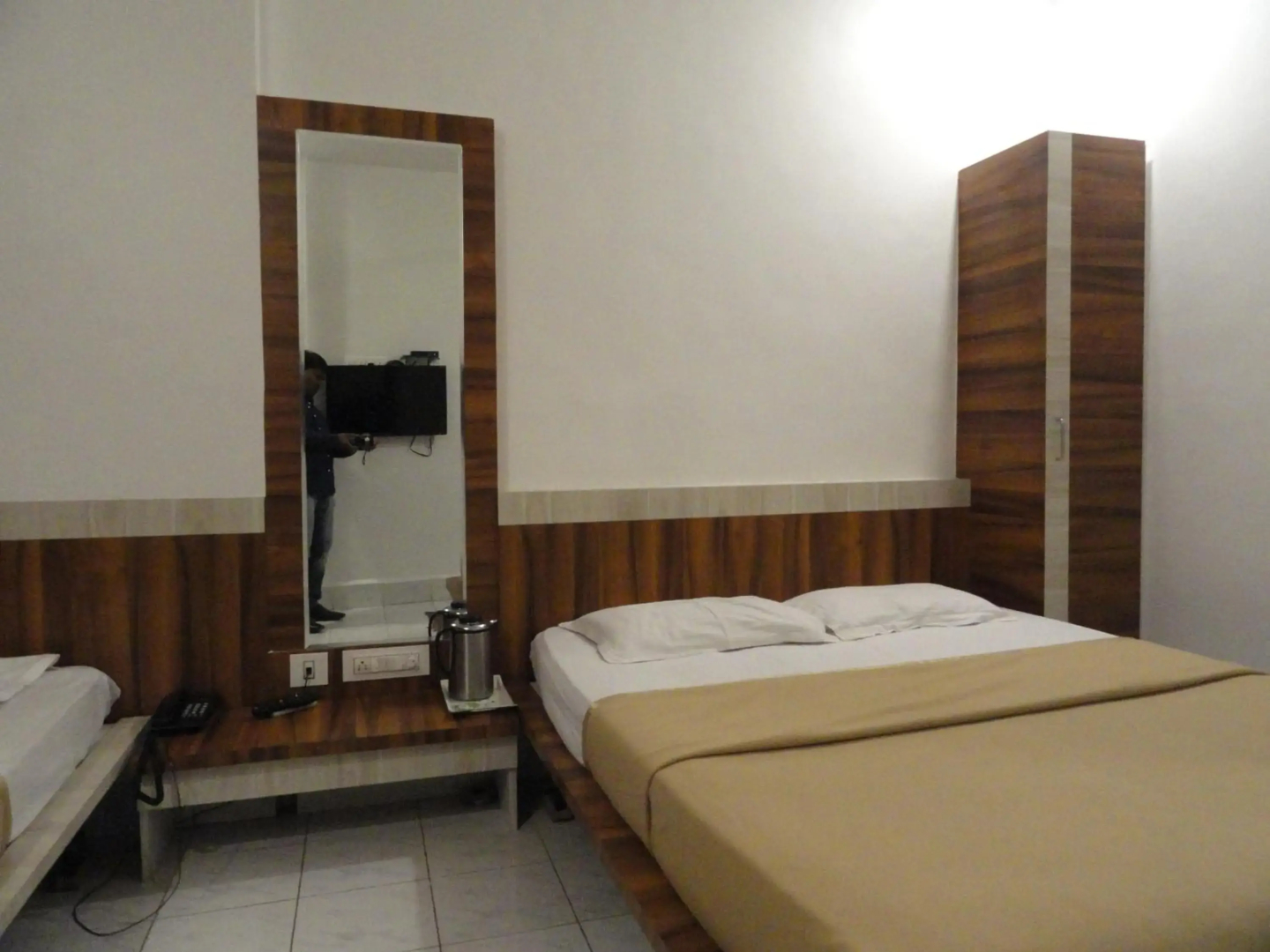 OYO 1959 Hotel Raj
