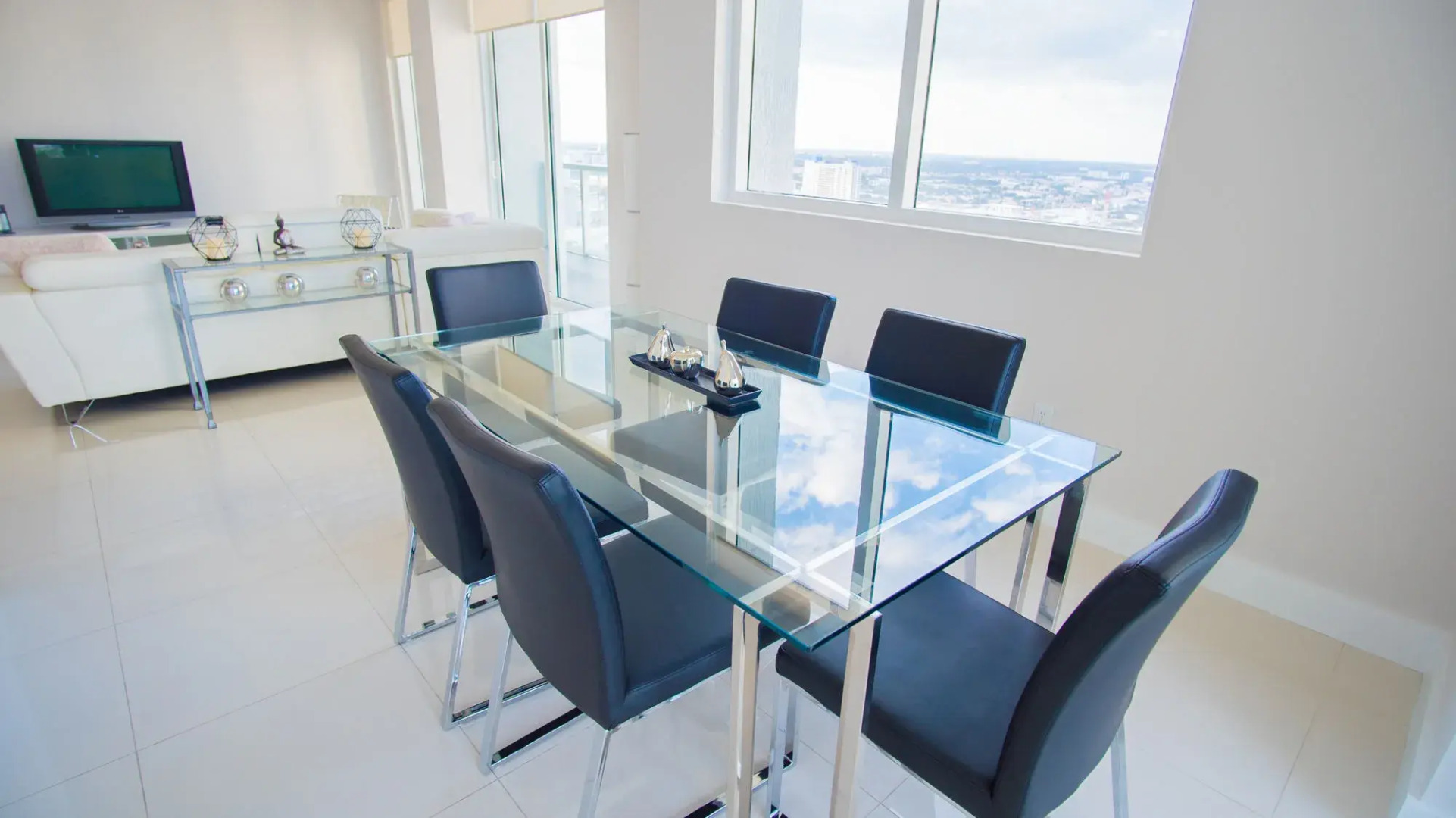 Bayfront Suites by YouRent