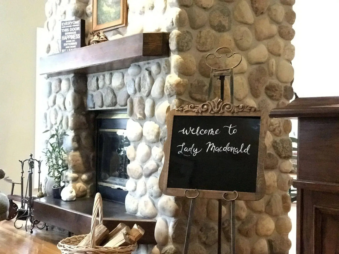 The Lady MacDonald Country Inn