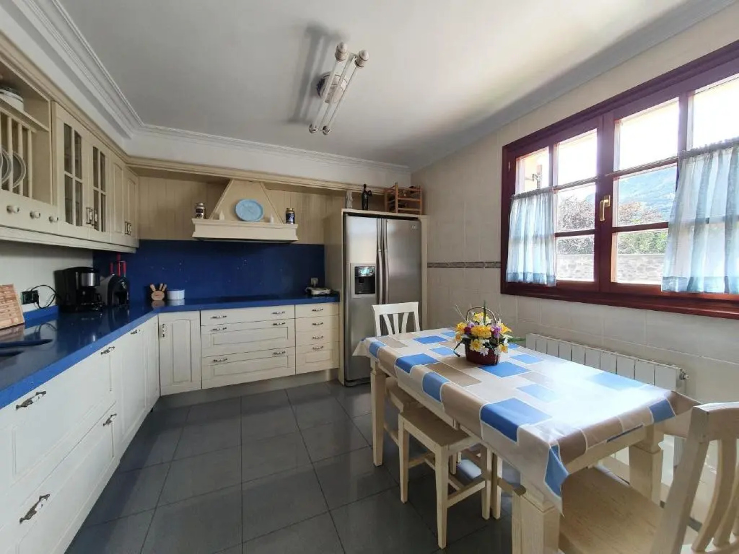 Casa familiar con jardín “Arana Etxea” EBI01207