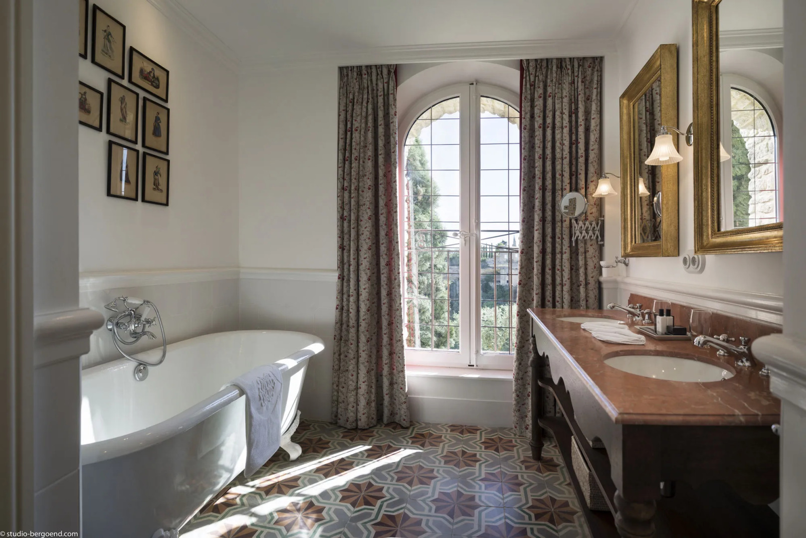 Airelles, La Bastide de Gordes