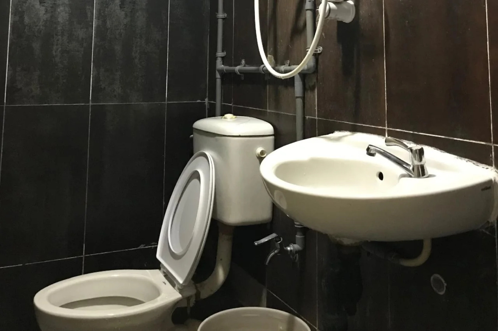 Iskandar Sinsuran Homestay