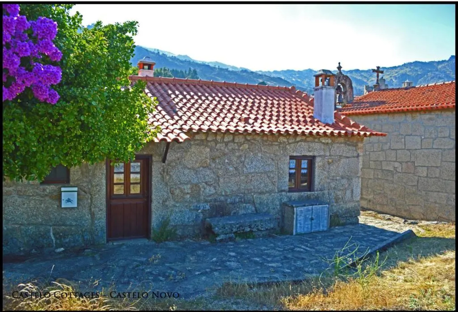 Castelo Cottages