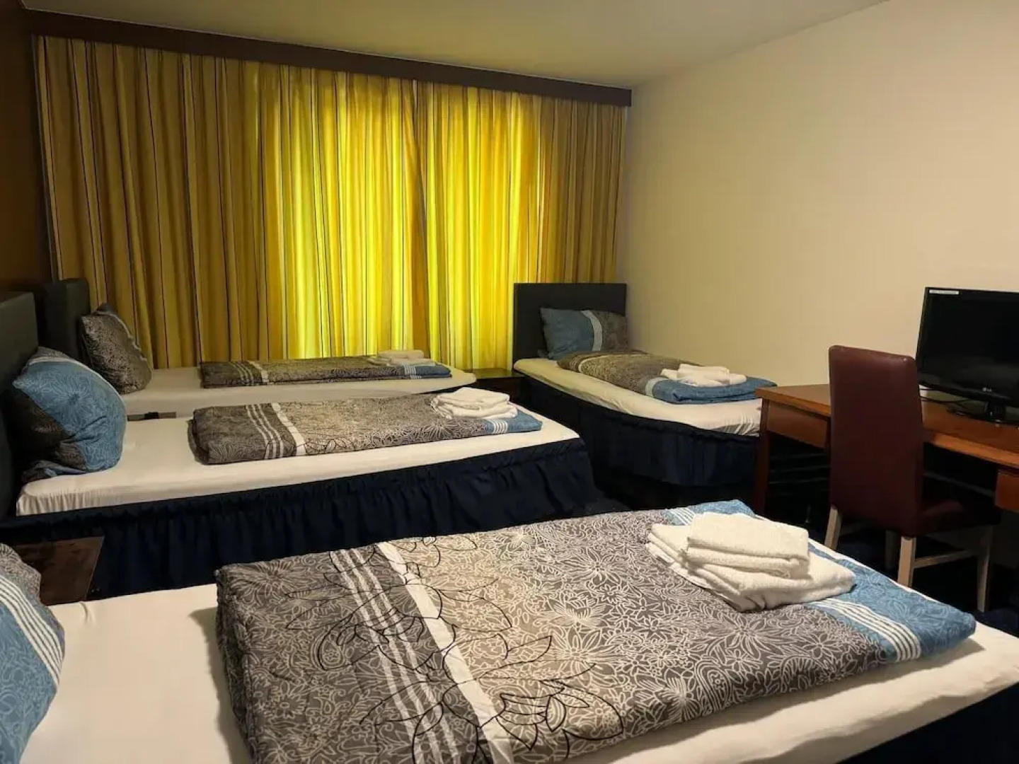 Hotel Regina - DG drei D.G. GmbH