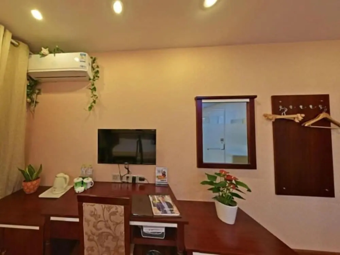 GreenTree Alliance Jiangsu Yangzhou Hanjiang Middle Road Libao Square Hotel