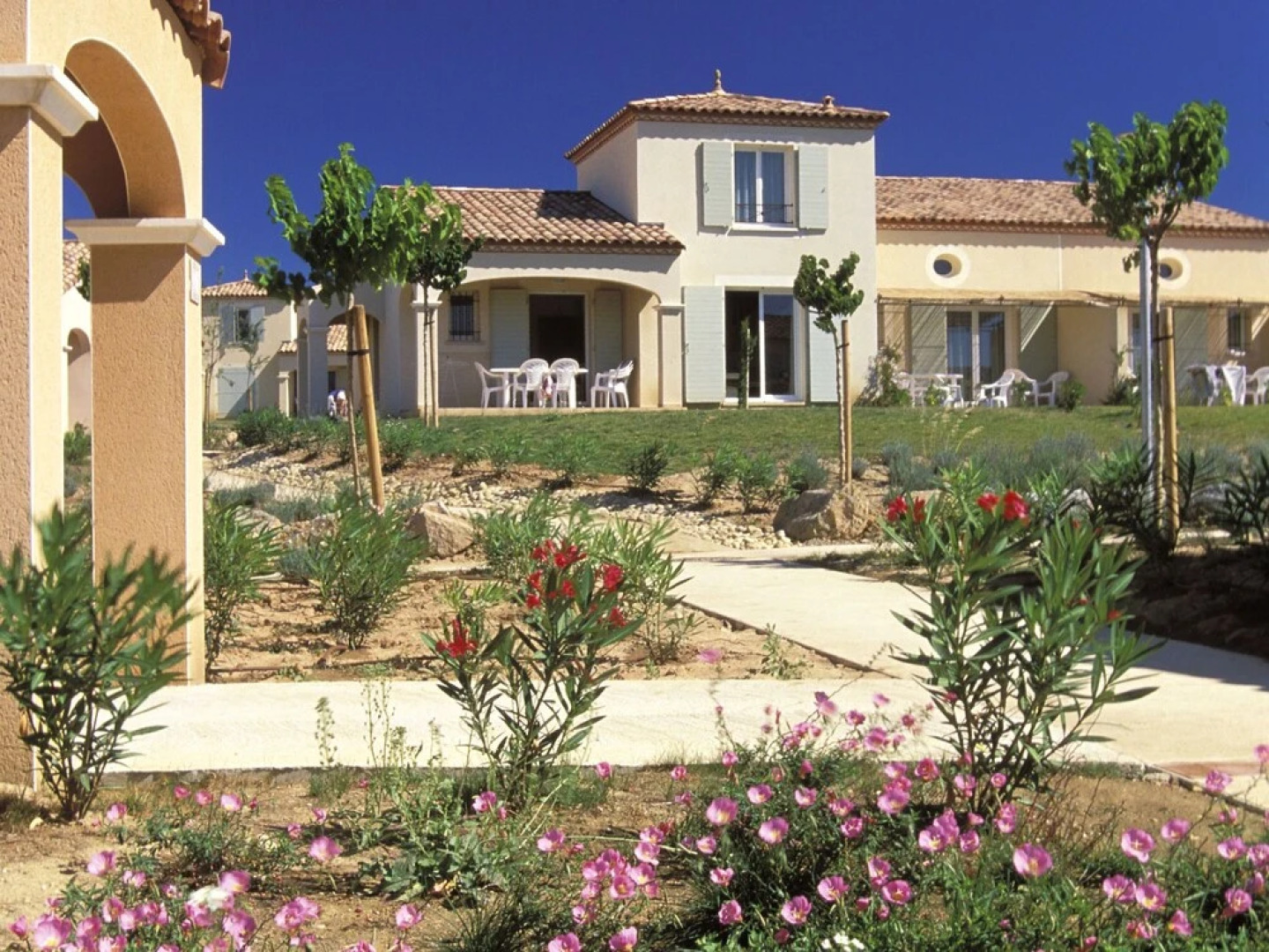 Attached House With Terrace or Loggia Located in Languedoc