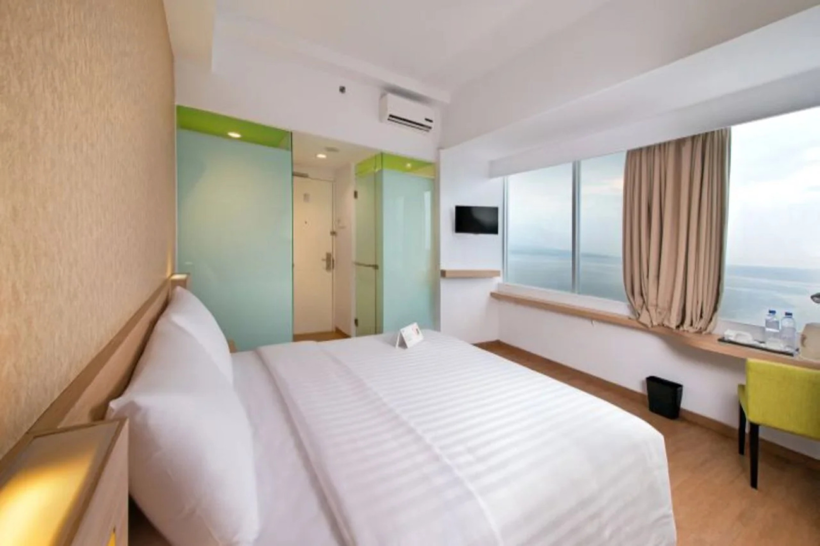 Whiz Prime Hotel Megamas Manado