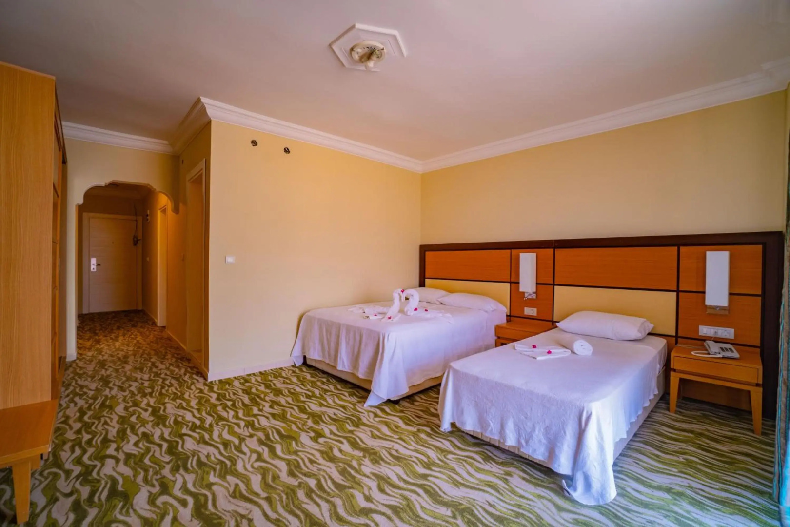 Prenses Sealine Beach Hotel