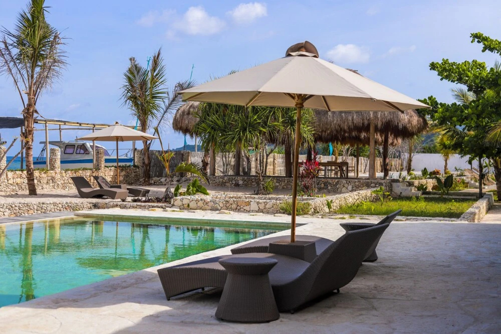 Rua Beach Resort Sumba