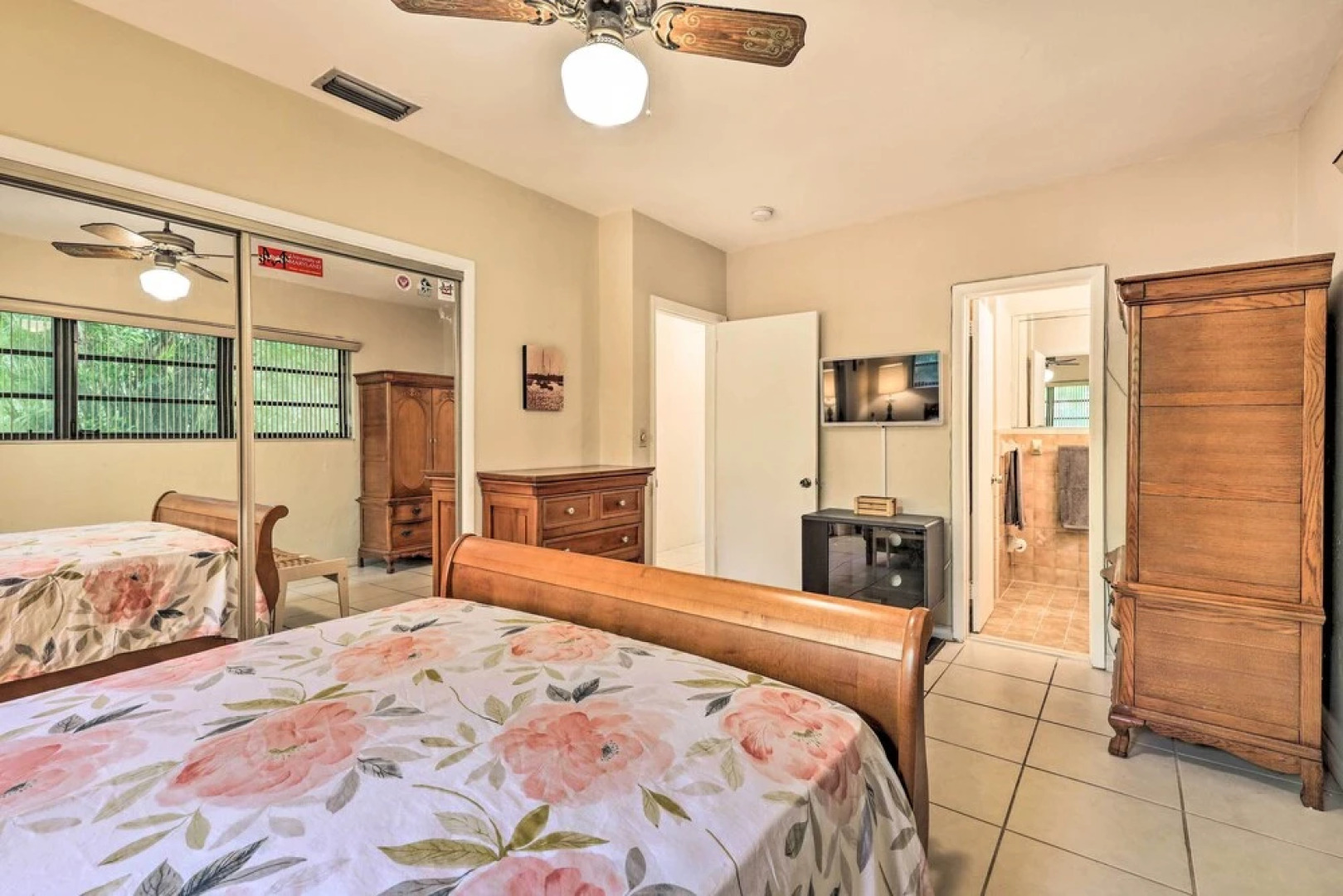 Home w/ Pool in Upscale Pinecrest Village