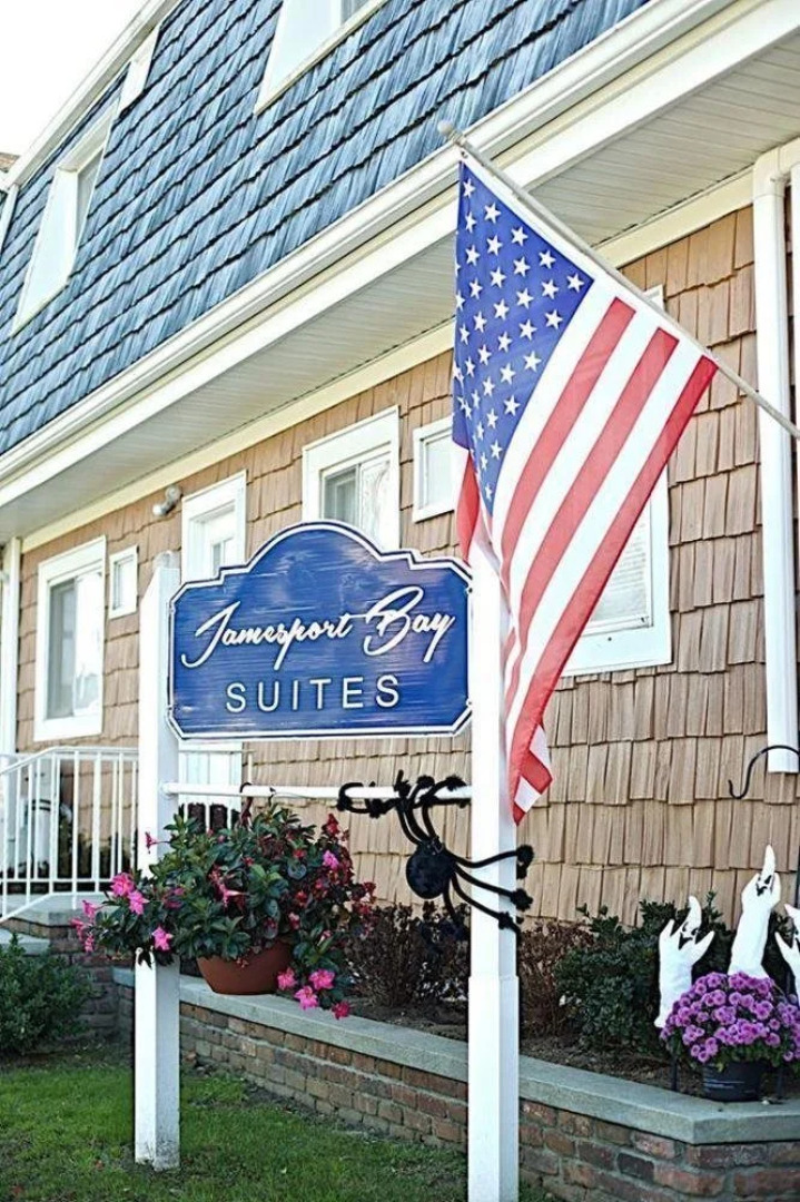 Bay Breeze Inn