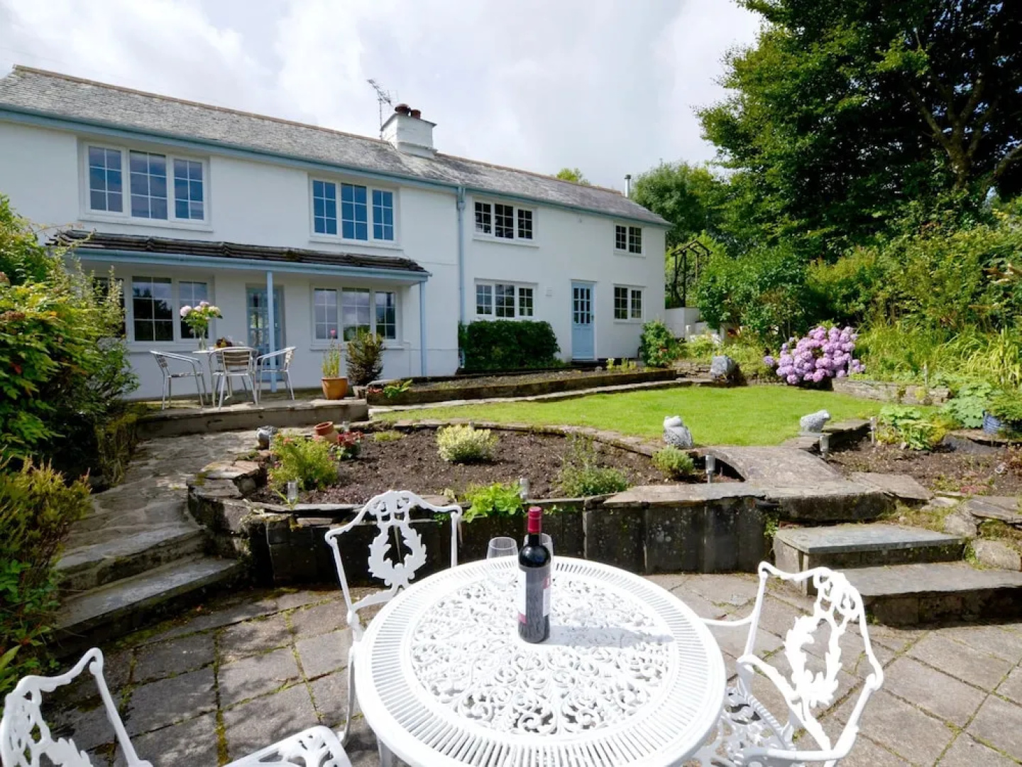 Spacious Holiday Home in Ilkerton With Garden